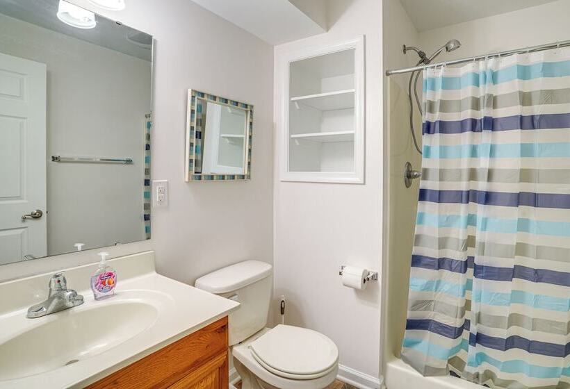 Spacious Virginia Retreat W/ Dock & Beach Access!