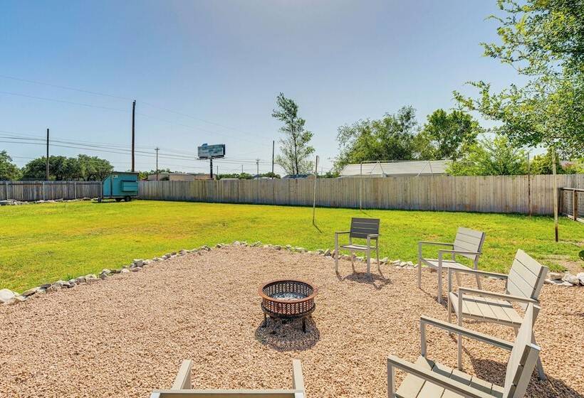 Fire Pit & Yard: Dog Friendly Spicewood Home