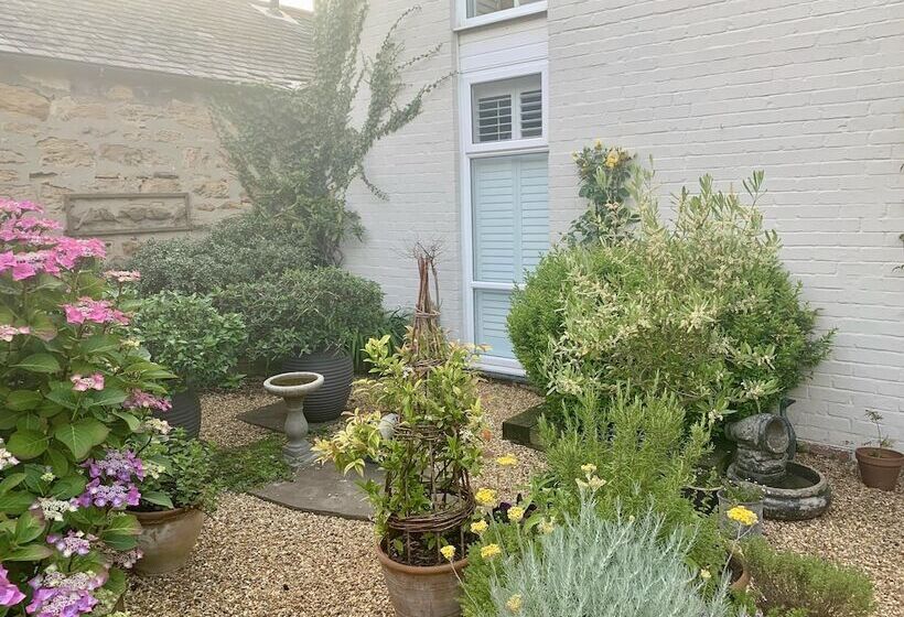 St Lawrence Rest   Cosy Retreat In Warkworth