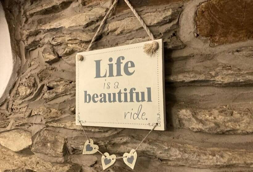 Stable Cottage Braunton Sleeps 4 Pet Allowed