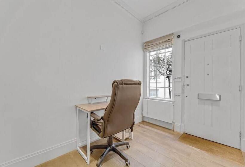 The Belgravia Place Stunning & Bright 2bdr Home