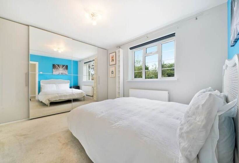 The Wimbledon Hideaway   Glamorous 3bdr House With Garden