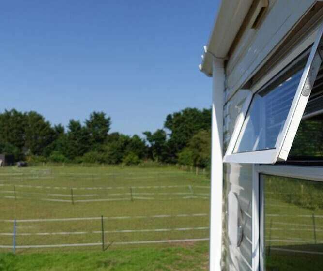 Equestrian Retreat   Sleeps 6 & Bbq