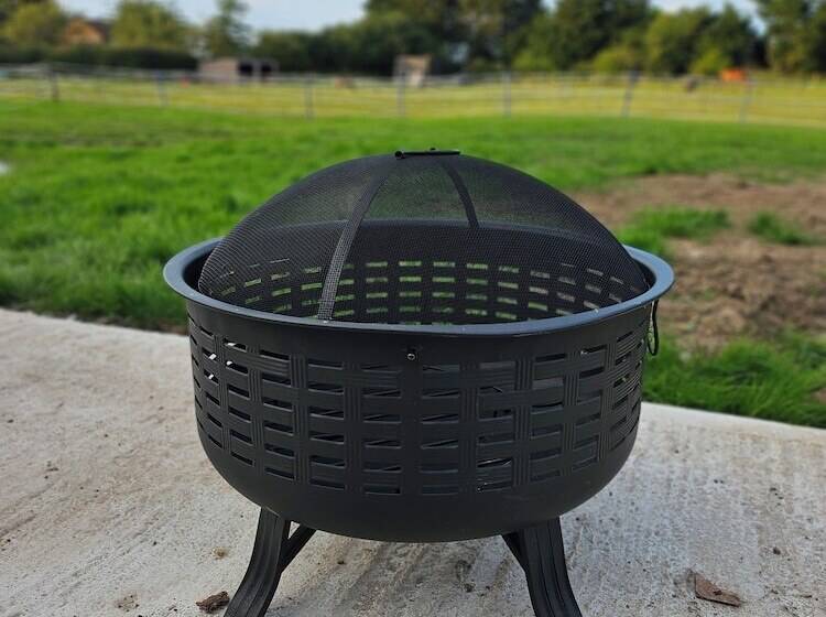 Equestrian Retreat   Sleeps 6 & Bbq