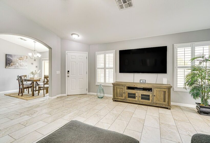 Tucson Home W/ Patio, Grill & Mountain Views!