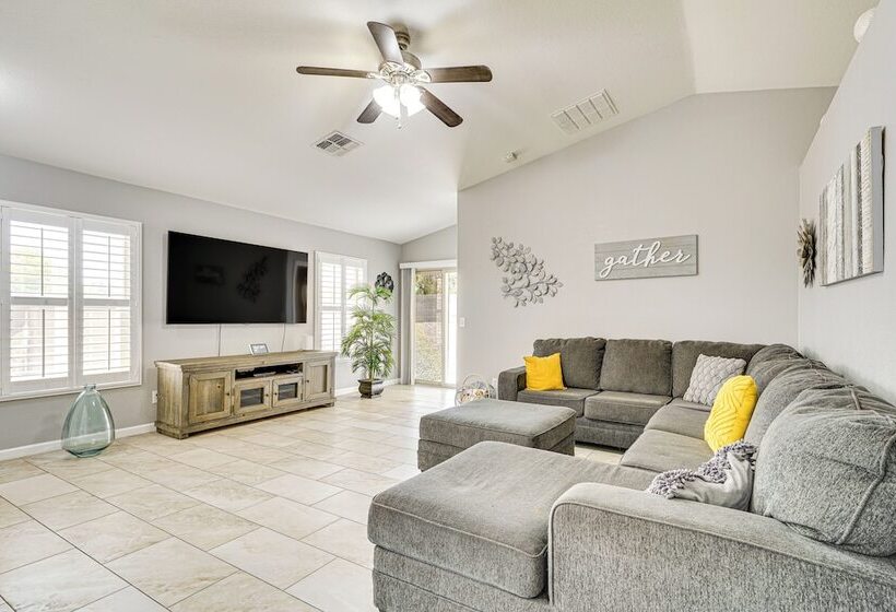 Tucson Home W/ Patio, Grill & Mountain Views!