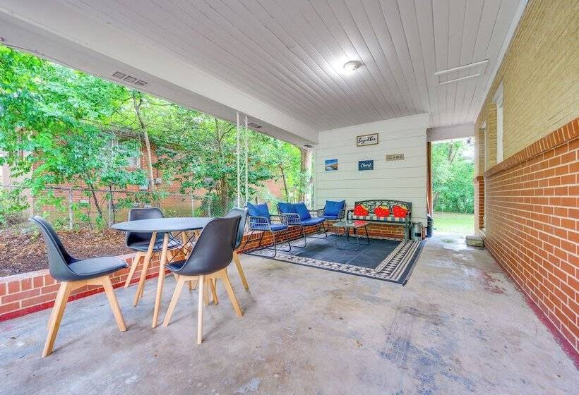 Warner Robins Home W/ Yard: 2 Mi To Air Force Base