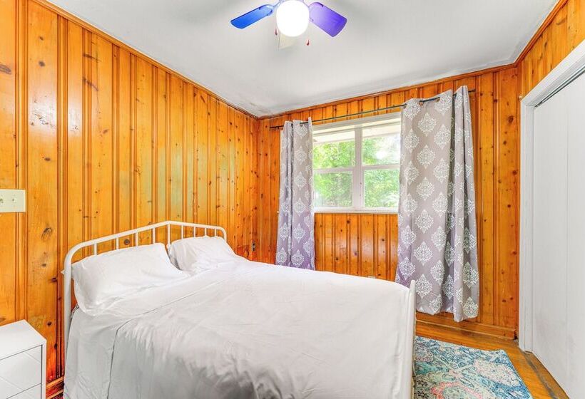 Warner Robins Home W/ Yard: 2 Mi To Air Force Base