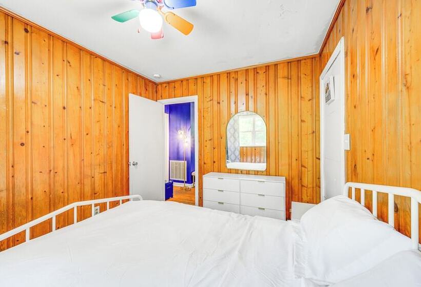 Warner Robins Home W/ Yard: 2 Mi To Air Force Base