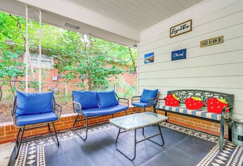 Warner Robins Home W/ Yard: 2 Mi To Air Force Base