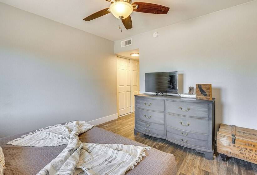 Dog Friendly North Las Vegas Home ~ 9 Mi To Strip!