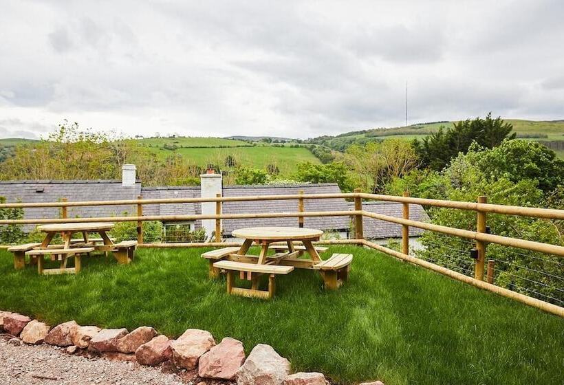 Wildwood Quarry Retreat