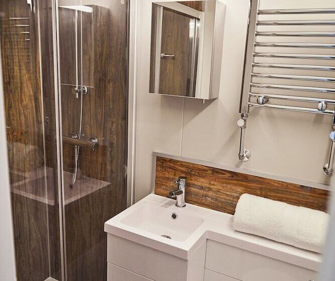 Wildwood Quarry Retreat