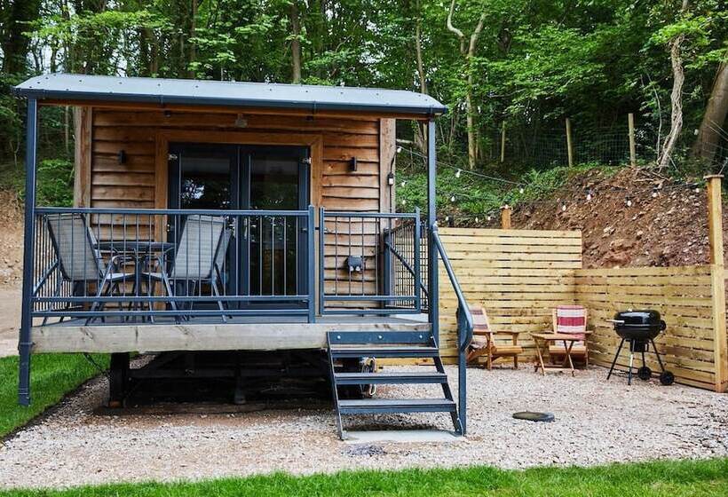 Wildwood Quarry Retreat