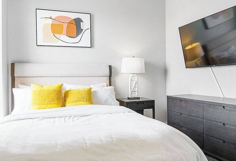 9 On Canal By  Landing