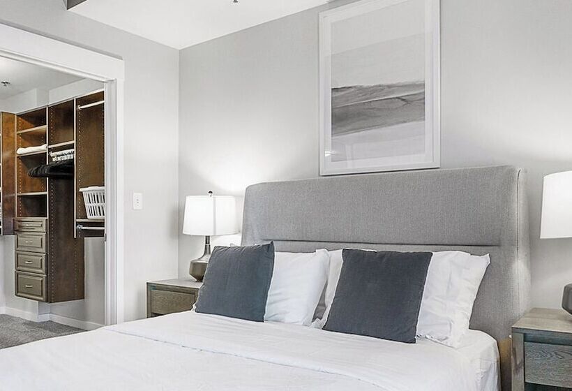 9 On Canal By  Landing