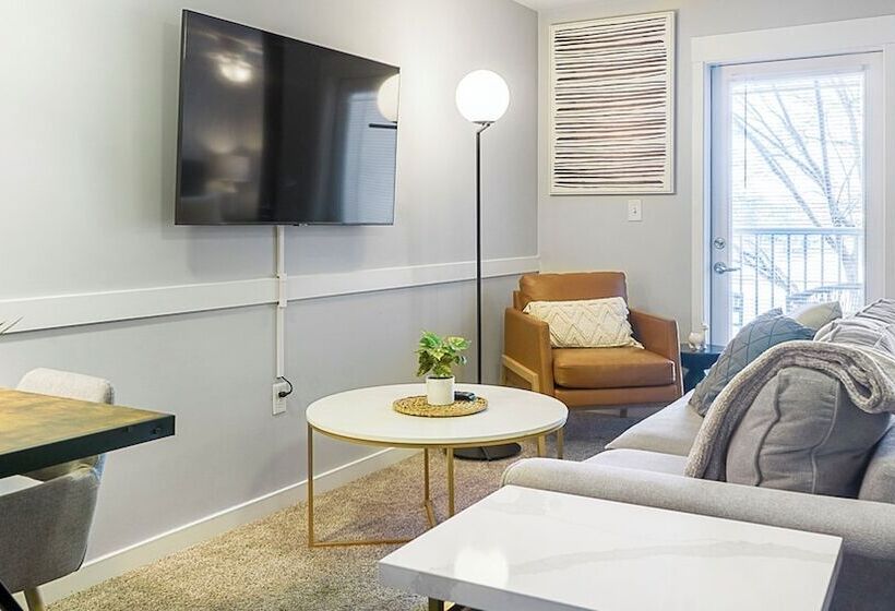 9 On Canal By  Landing