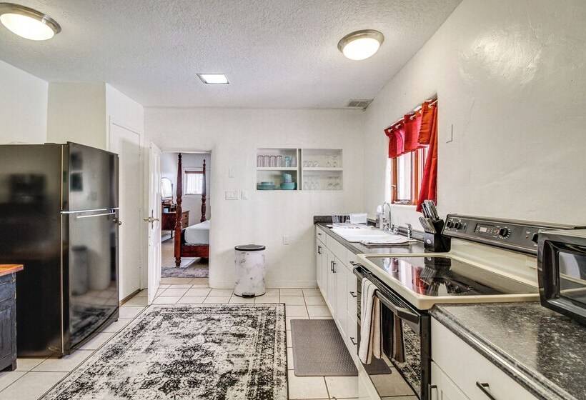 Albuquerque Adobe Home, 8 Mi To Old Town!