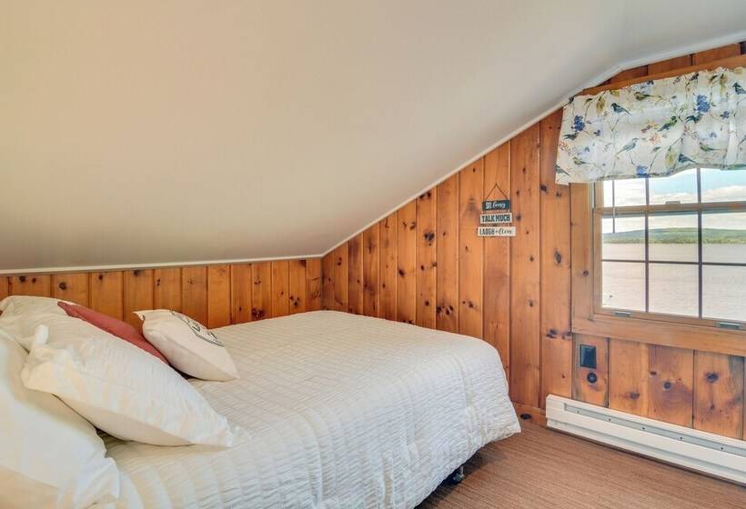 Androscoggin Lakefront Cottage, Boat Dock & Views!