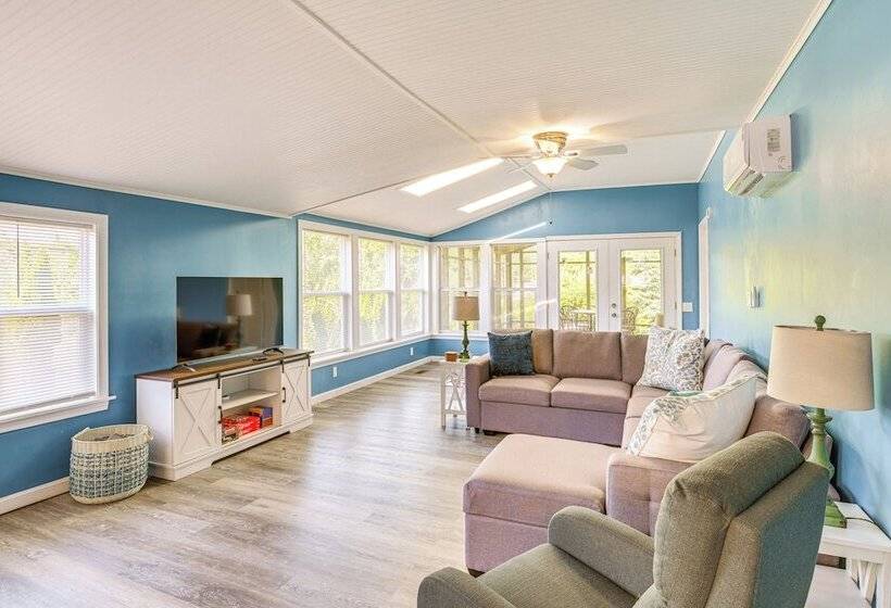 Bayfront Steuben Home W/ Screened Porch & Fire Pit