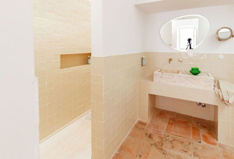 تختخواب و صبحانه Amada Moura