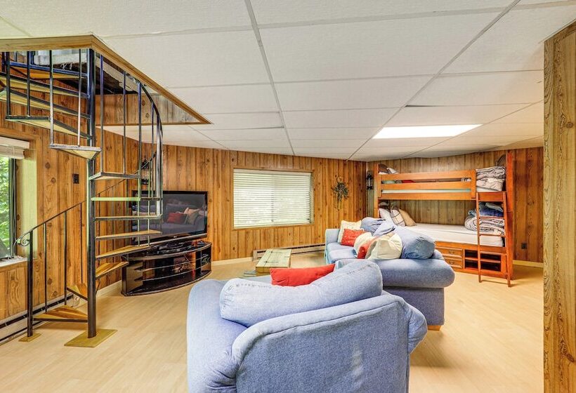 Beech Mountain Cabin W/ Deck, Grill: Ski + Hike!