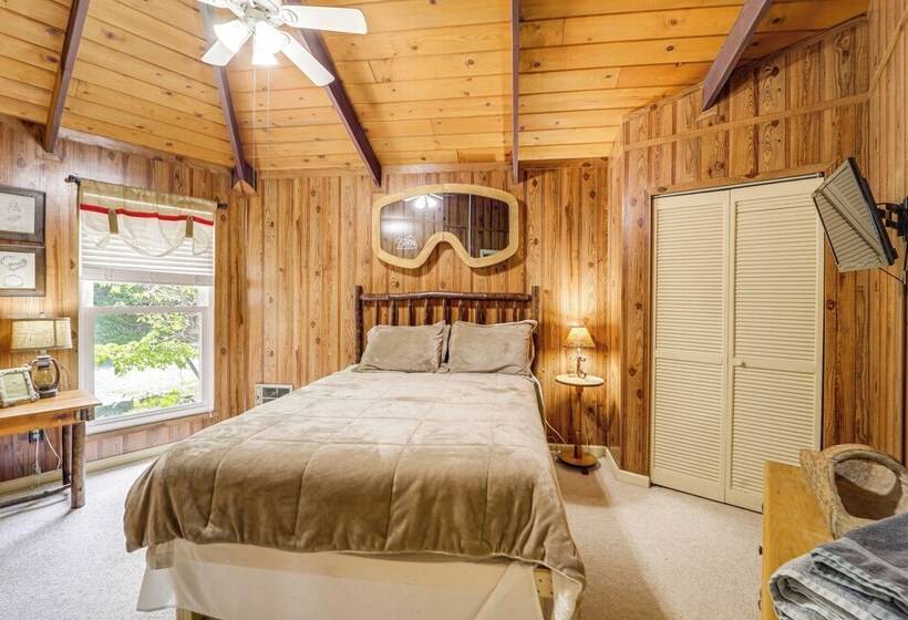 Beech Mountain Cabin W/ Deck, Grill: Ski + Hike!