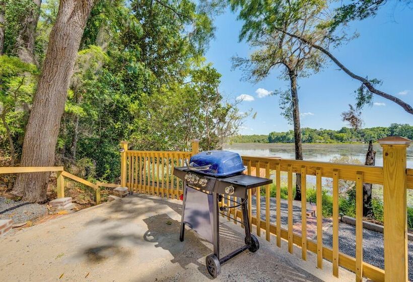 Brand New Perry House W/ Kayaks & Lake Access