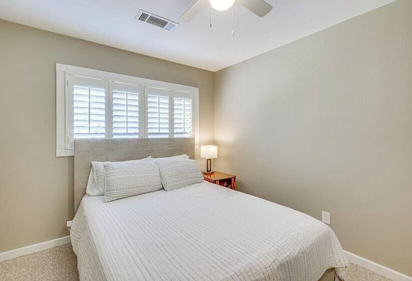 Bryan Home W/ Yard & Deck ~ 4 Mi To Aggieland