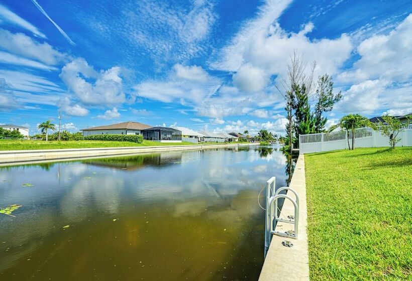 5 Mi To Beach: Family Retreat In Cape Coral