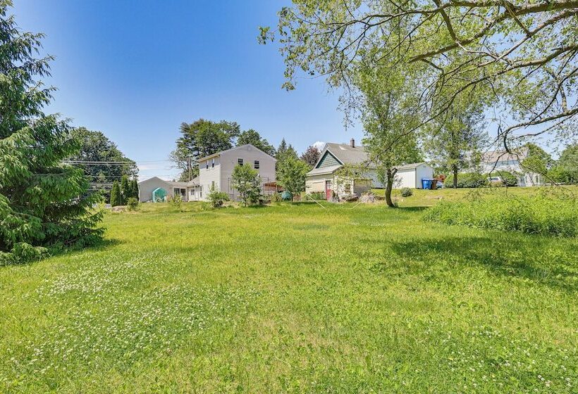 Charming Farmington Home ~ 5 Mi To Uconn Health!