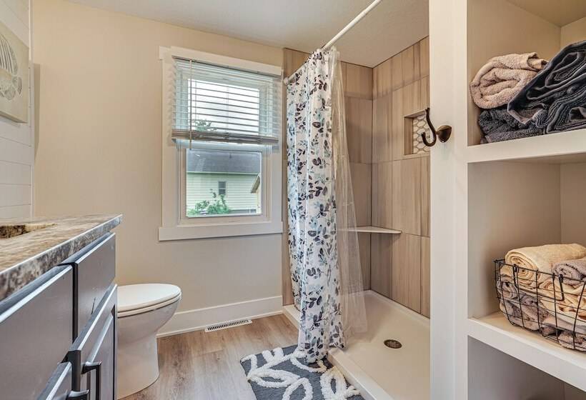 Charming Pepin Home Near Mississippi River!