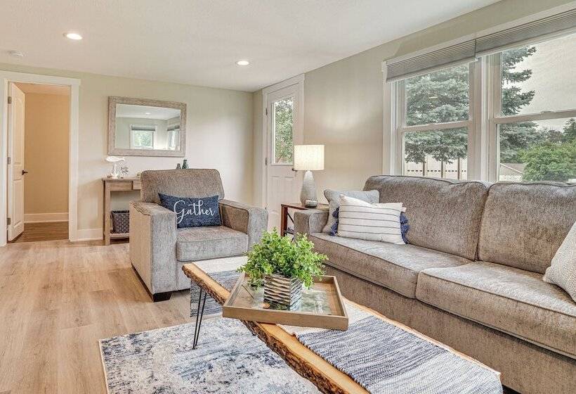 Charming Pepin Home Near Mississippi River!