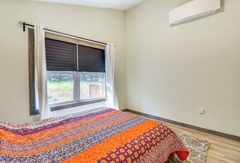 Pool & Beach Access: Charming Poconos Cabin!