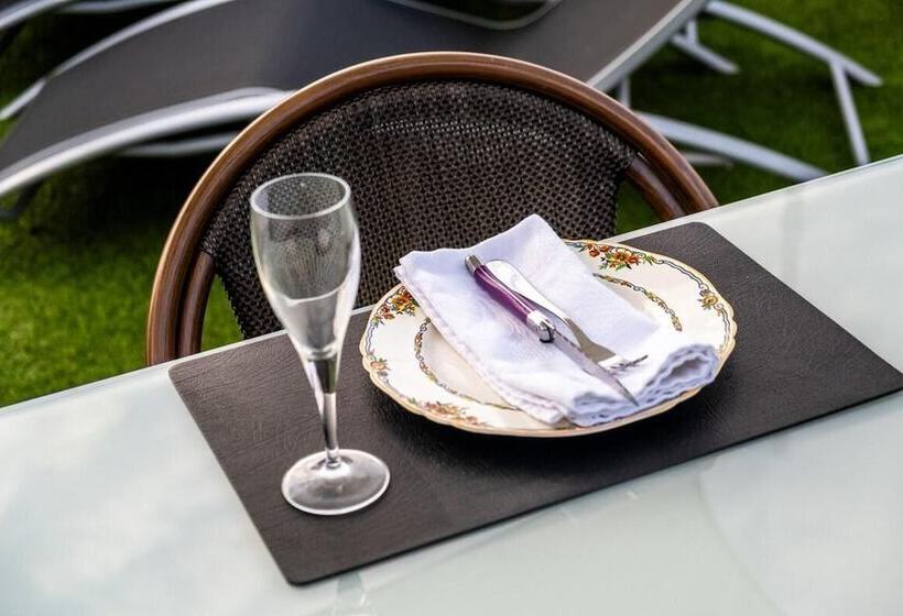 Charming Reigate Cottage Retreat