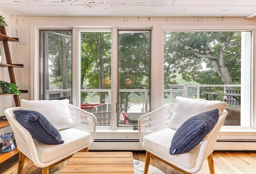 Charming Waterford Home W/ Dock On Niantic River!