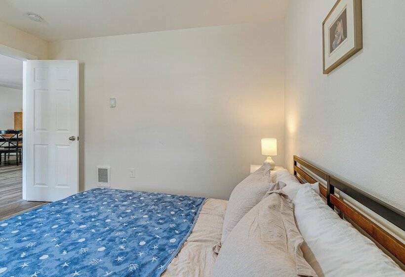 Charming Westport Abode W/ Hot Tub, Deck & Yard!