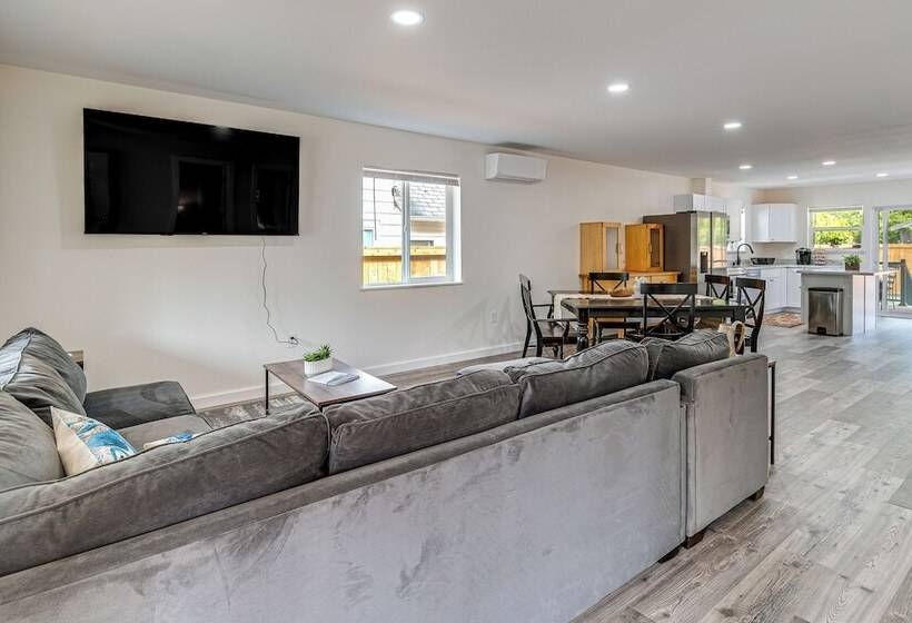 Charming Westport Abode W/ Hot Tub, Deck & Yard!