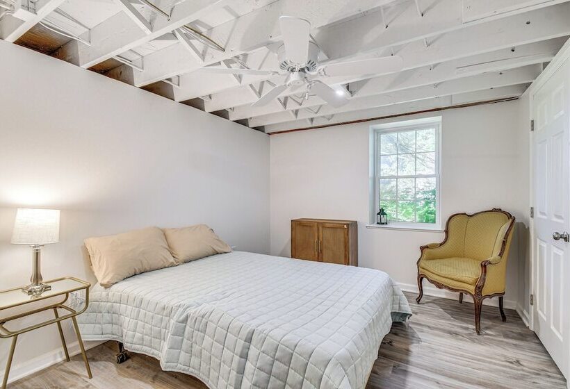 Charming Wolcott Cottage W/ Fire Pit & Mini Dock