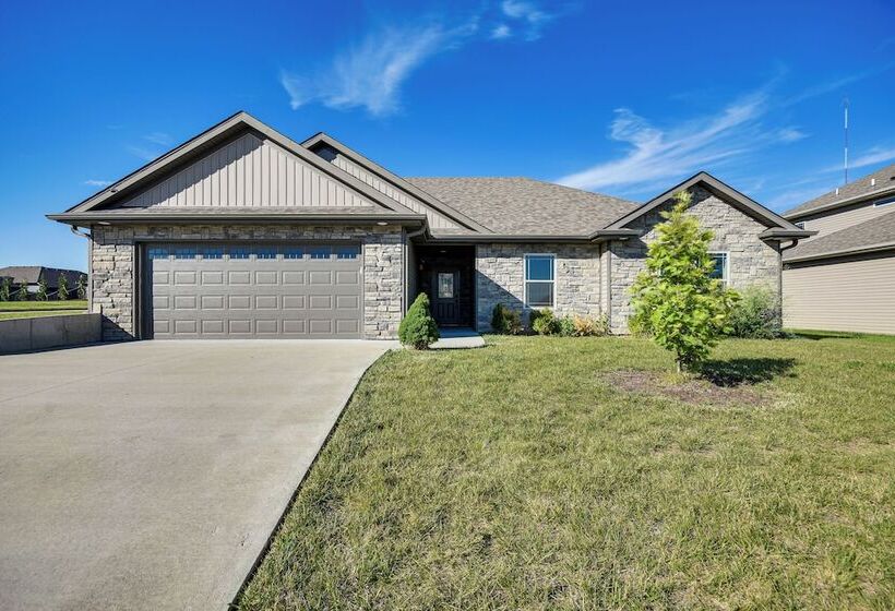 Steps To Park: Home W/ Fenced Yard In Columbia