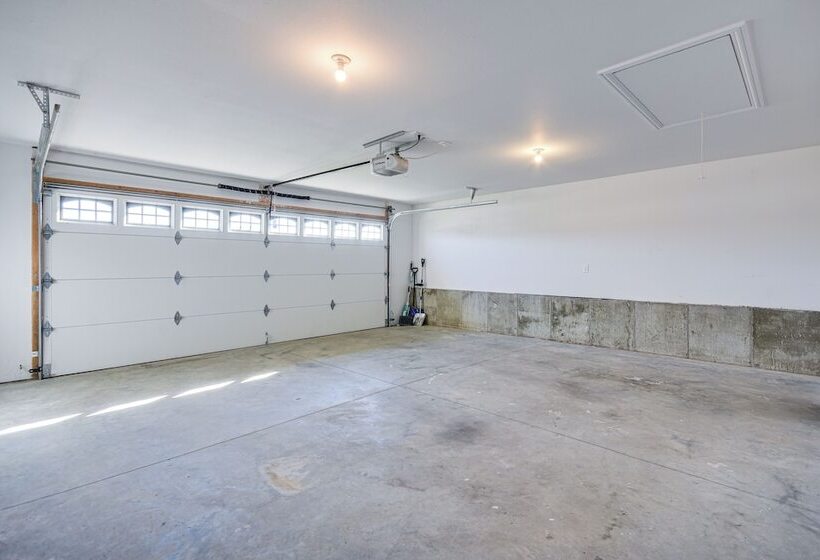 Steps To Park: Home W/ Fenced Yard In Columbia