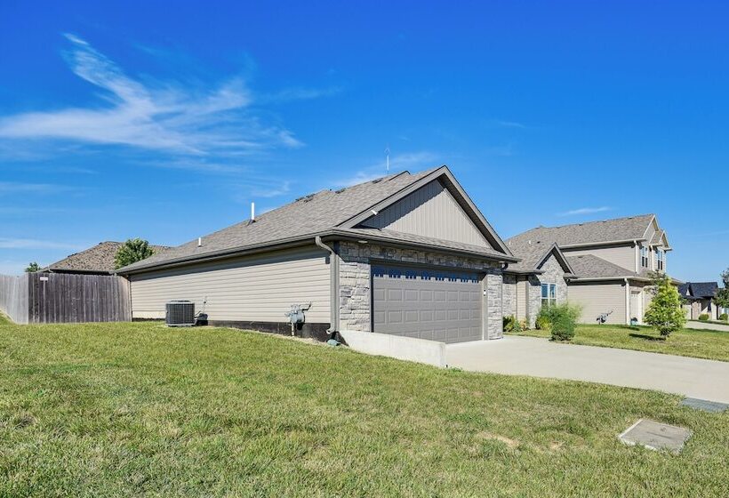 Steps To Park: Home W/ Fenced Yard In Columbia
