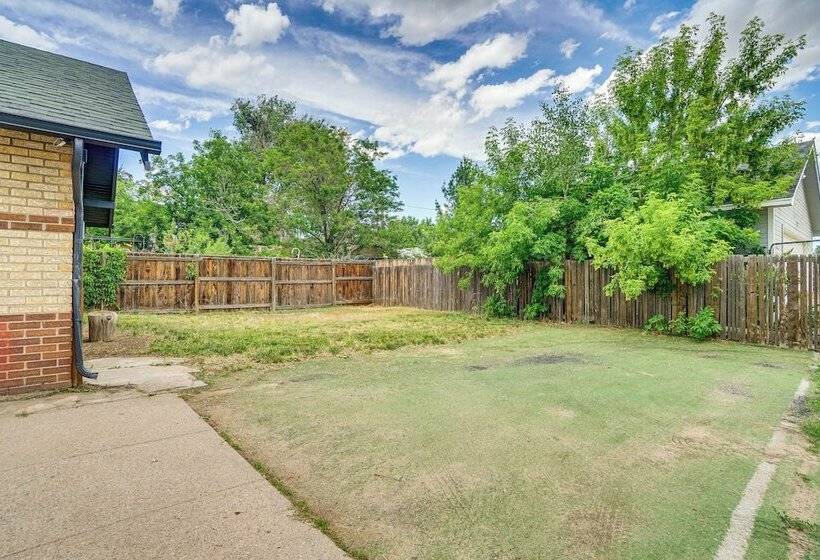 Cozy Cheyenne Home W/ Yard < 1 Mi To Downtown!