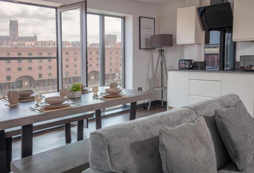 Dockside Aparthotel, Best Western Signature Collection