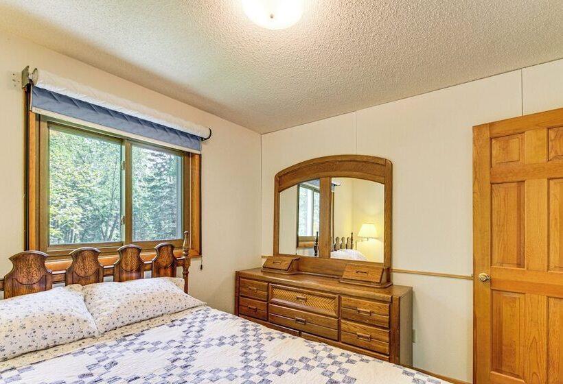 Duluth Lake House   Walk To Beach & Boat Ramp!