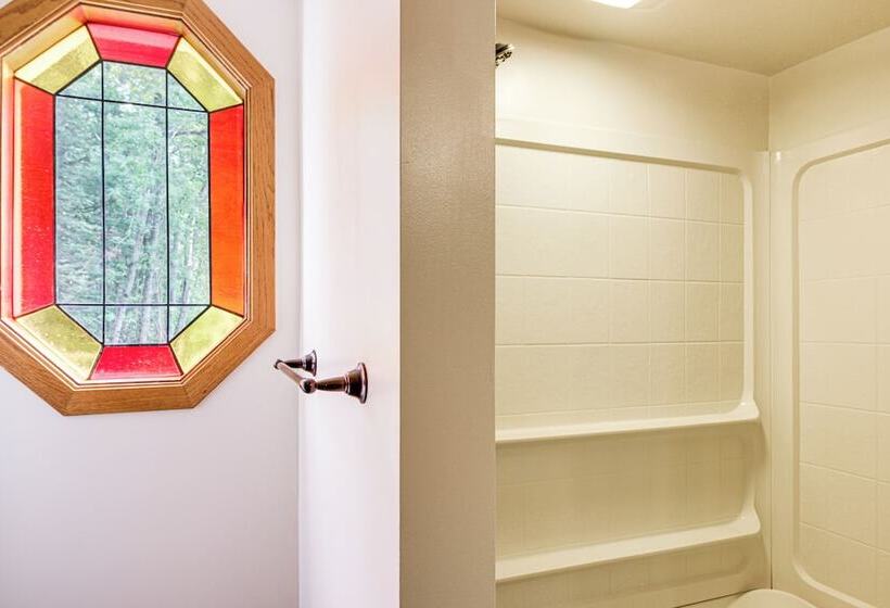 Duluth Lake House   Walk To Beach & Boat Ramp!