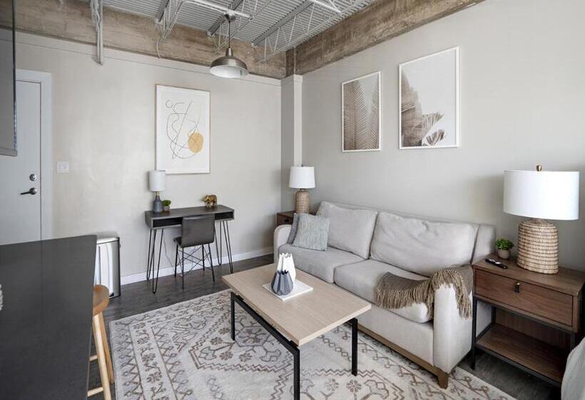 Elevate 758 By Landing