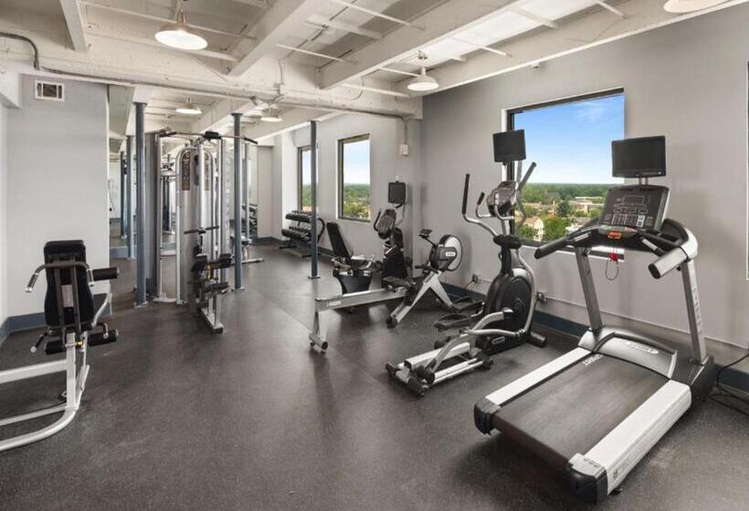 Elevate 758 By Landing