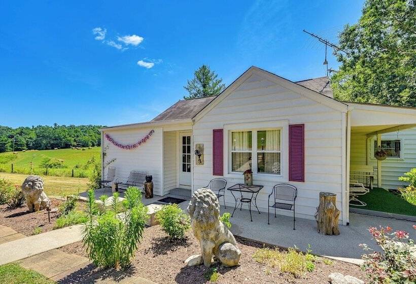 Family Fancy Gap Cottage W/ Deck   Pets Welcome!
