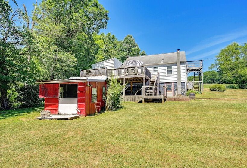 Family Fancy Gap Cottage W/ Deck   Pets Welcome!